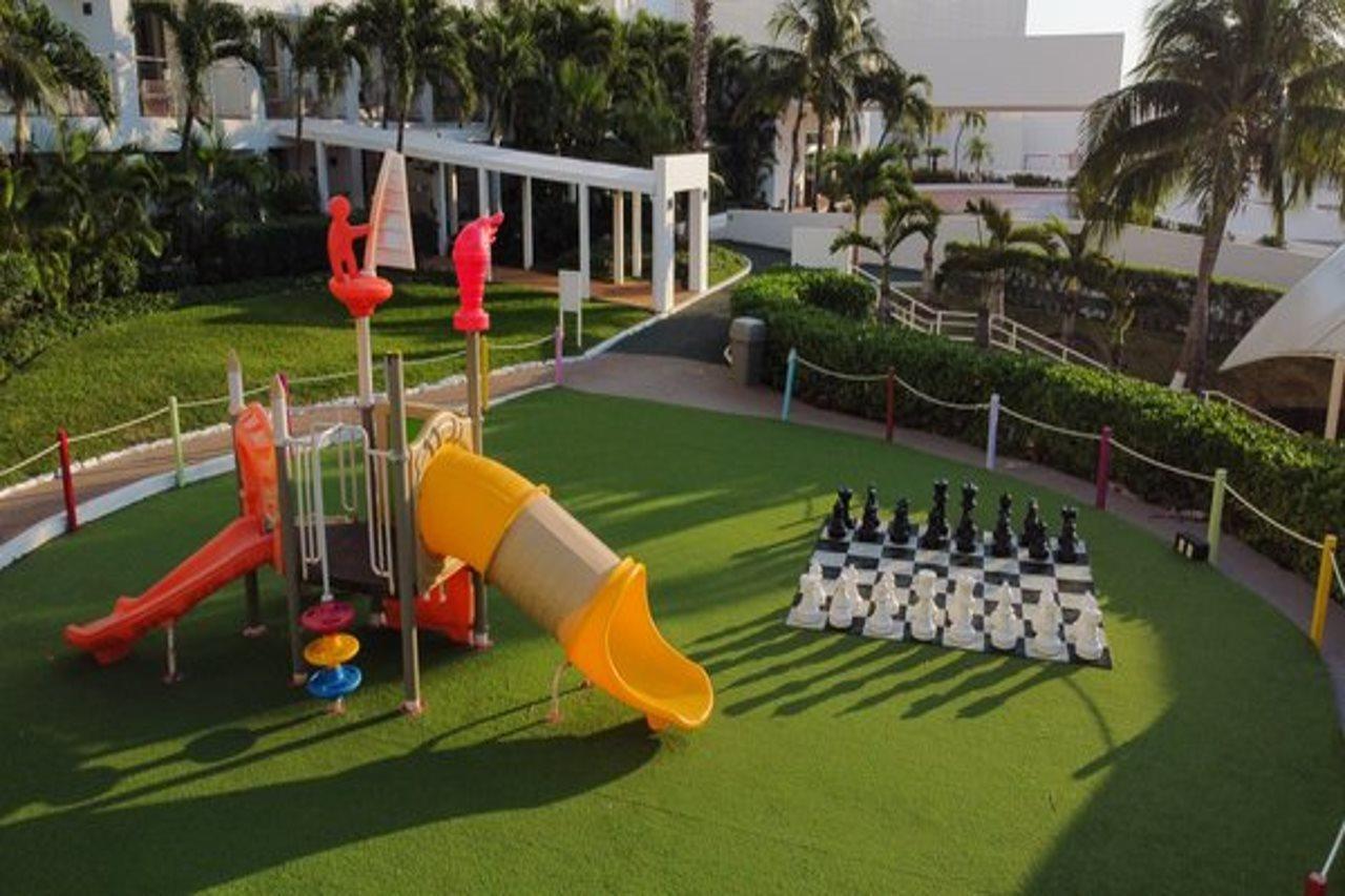 Sunset Royal Hotel Cancún Kültér fotó