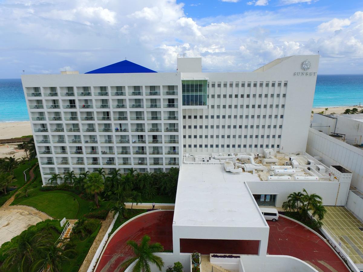 Sunset Royal Hotel Cancún Kültér fotó