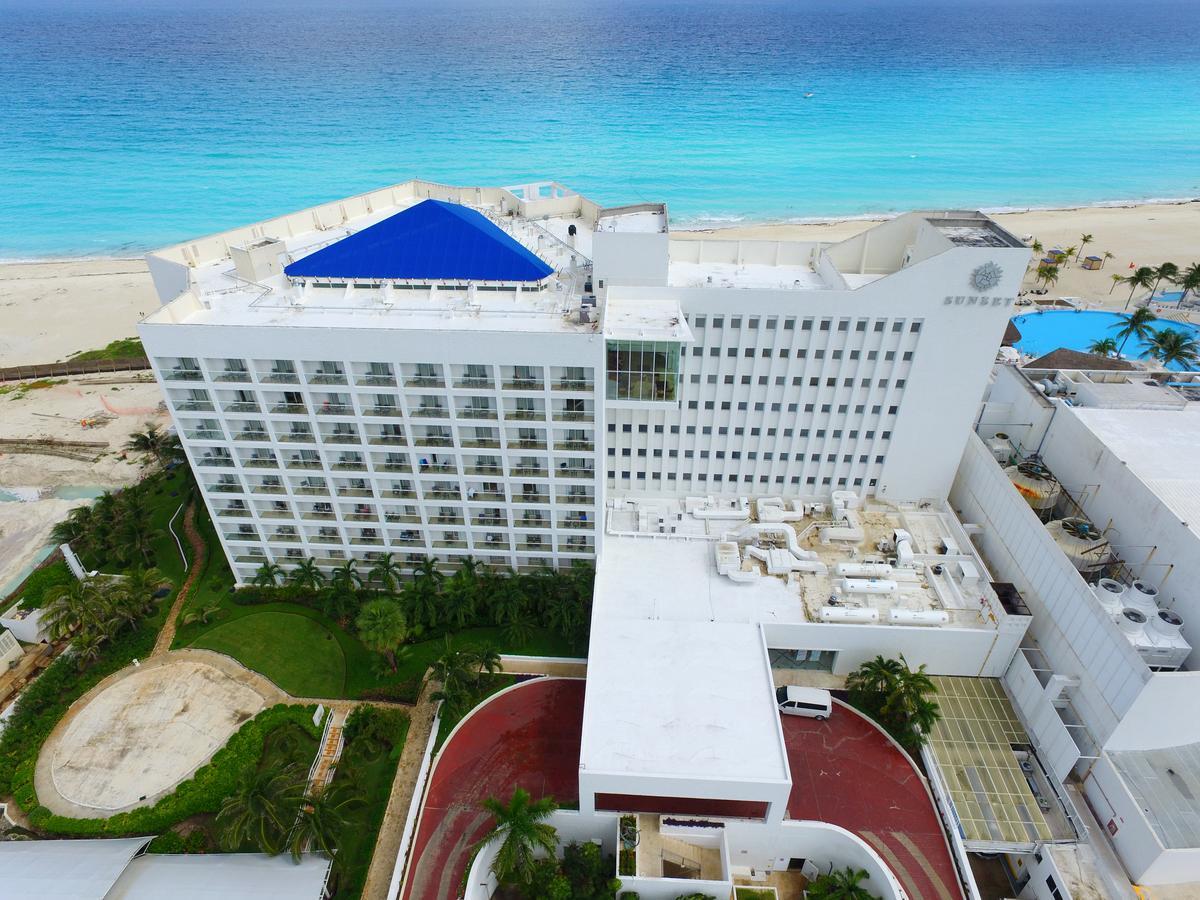 Sunset Royal Hotel Cancún Kültér fotó